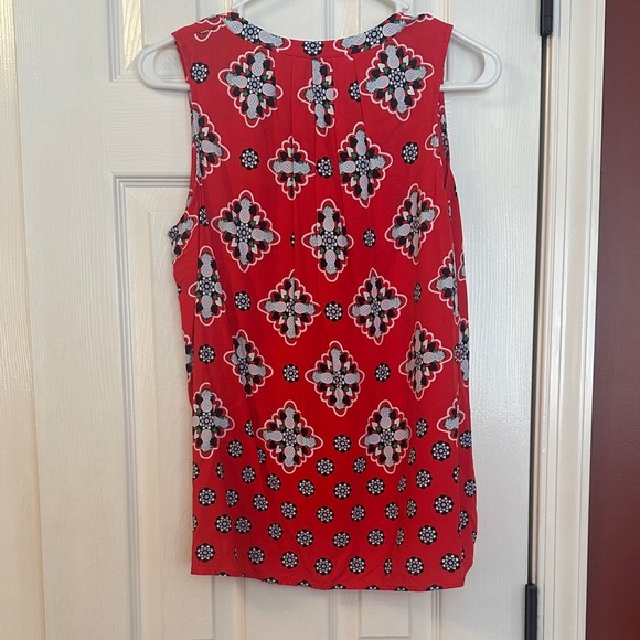 Crown & Ivy Red Geometric Tank Top - Picture 4 of 4